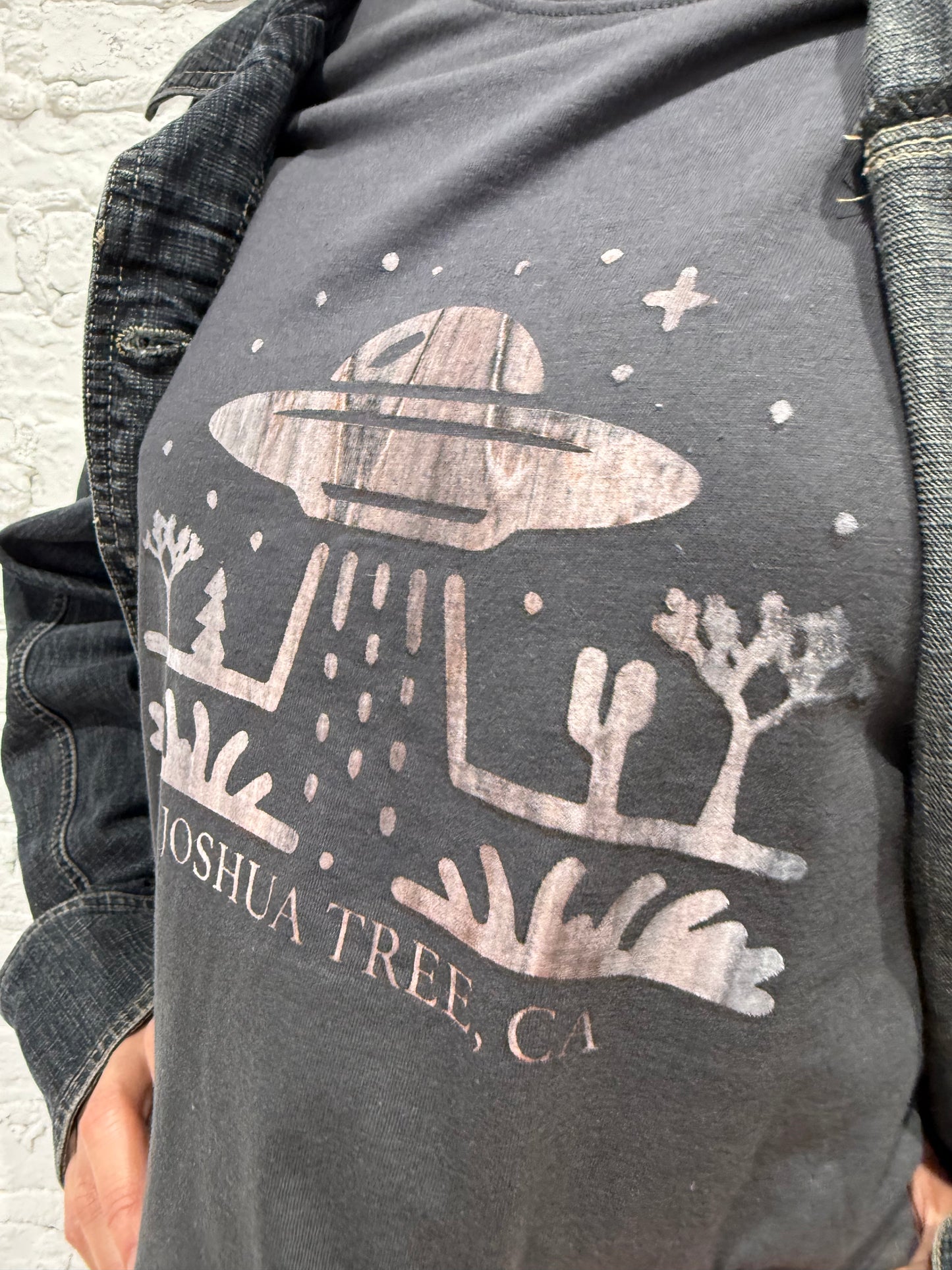 Woman's Alien Robot T-Shirt One of a Kind (Sm-XL) 002 - FREE SHIPPING